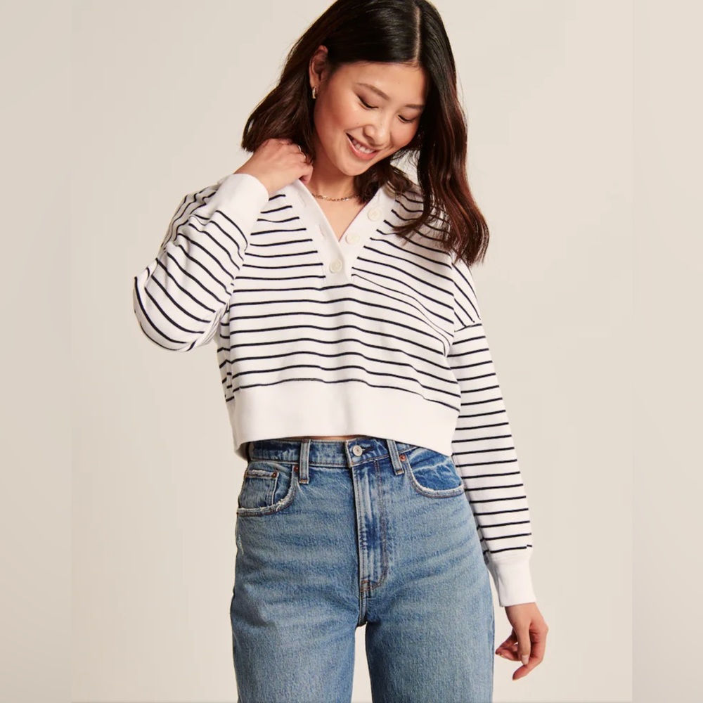 Abercrombie - Johnny Collar Button Up Cropped Sweatshirt - L